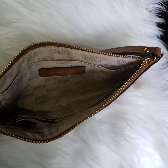 Textured Leather Michael Kors Luggage Colored Wristlet - Picture 2 of 6